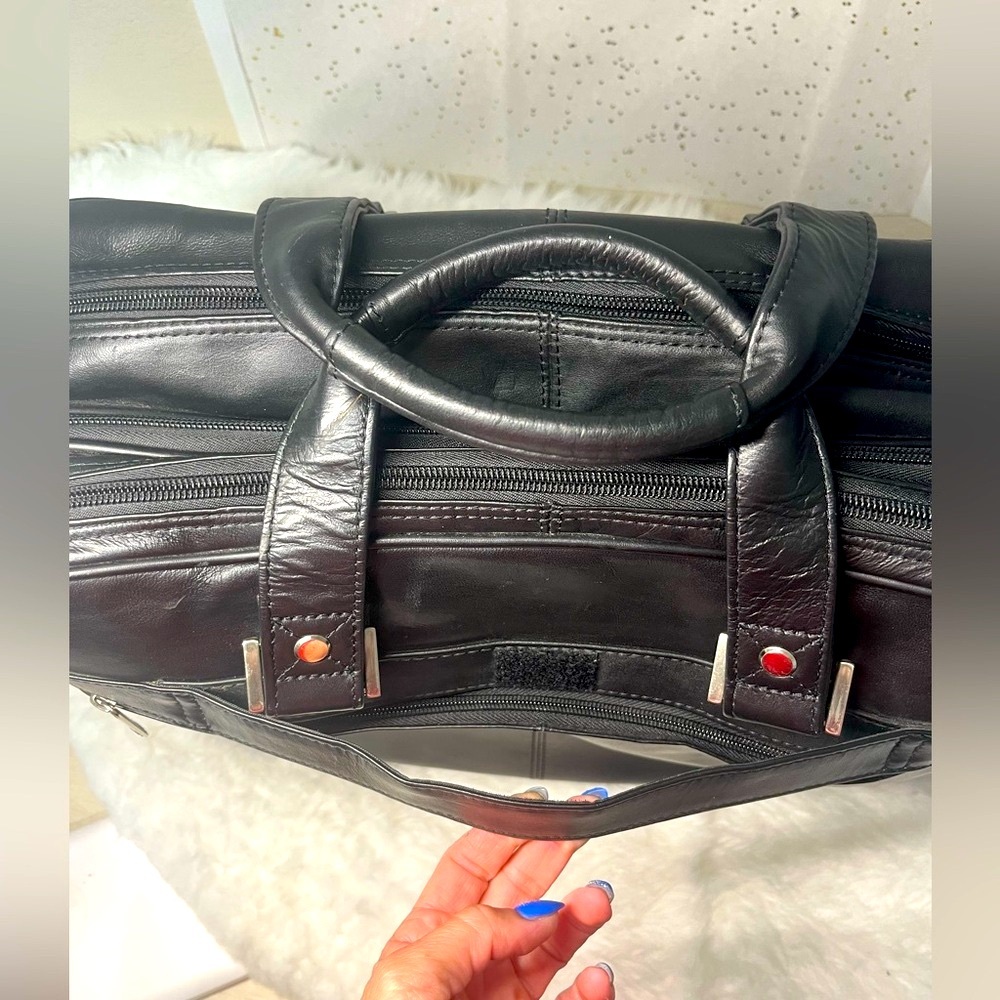 Kenneth Cole Reaction brief case/lap top/carry on travel bag